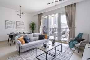 HiGuests - Nice Apartment with balcony in Dubai Creek
